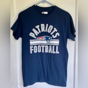 New England Patriots NFL Team T-Shirt Graphic Mens Size Small NWOT